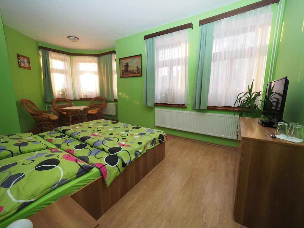 Penzion U Krejzu Dolni Poustevna ภายนอก รูปภาพ